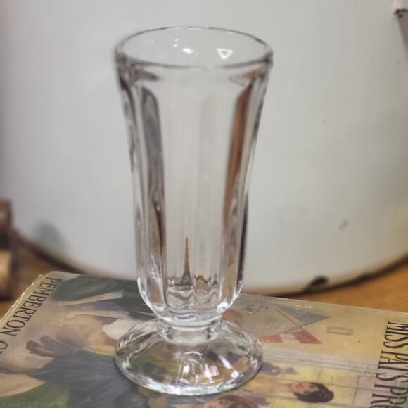 Mid Century Ice Cream Soda Glasses, Set of 6 Pedestal Tulip Shaped Glasses - Picture 4 of 8